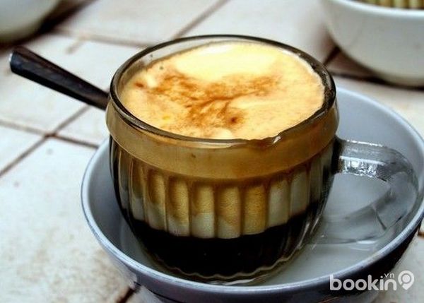 Dégustez un café à l’œuf à la hanoïenne!